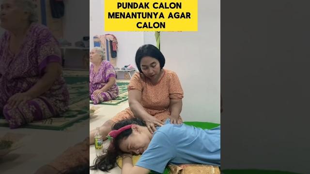 Momen haru ketika calon ibu mertua pijat calon menantu nya ‼️#momenharu #pijat #calonmertua Momen haru ketika calon ibu mertua pijat calon menantu nya ‼️#momenharu #pijat #calonmertua