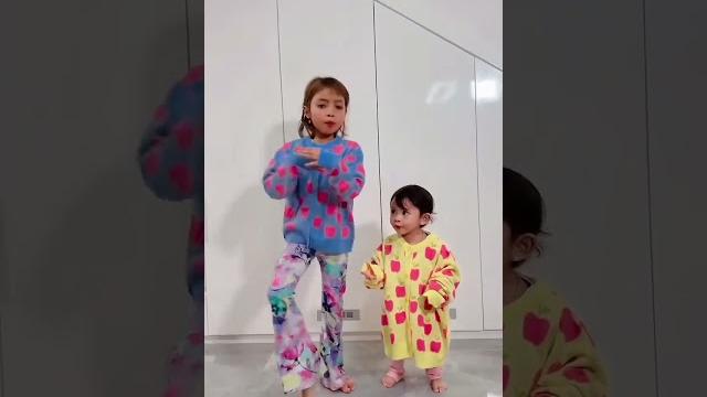 Munaroh bang ocit datang prepet prepet prepet #dance #funny #cutebaby #musik #baby #munaroh Munaroh bang ocit datang prepet prepet prepet #dance #funny #cutebaby #musik #baby #munaroh