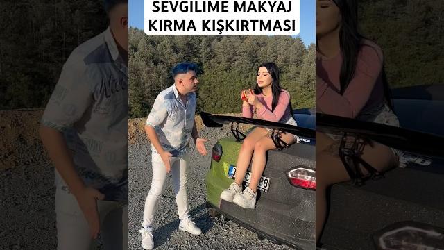 Semih varol | sevgilime makyaj kırma şakası | #semihvarol #shorts Semih varol | sevgilime makyaj kırma şakası | #semihvarol #shorts