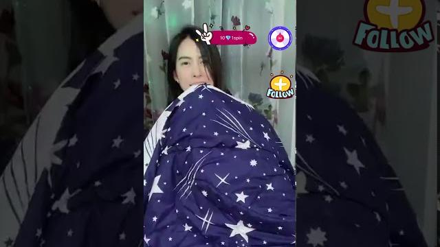 มีใครหนาวไหมมากอดหนูจัง มีใครหนาวไหมมากอดหนูจัง