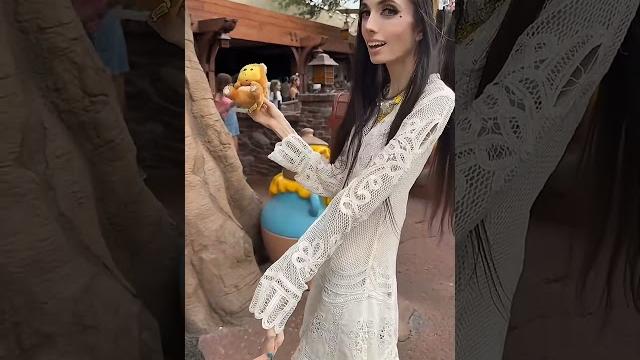 Eugenia cooney posts draft from disney & prances around, little girl stares june 10, 2025 Eugenia cooney posts draft from disney & prances around, little girl stares june 10, 2025