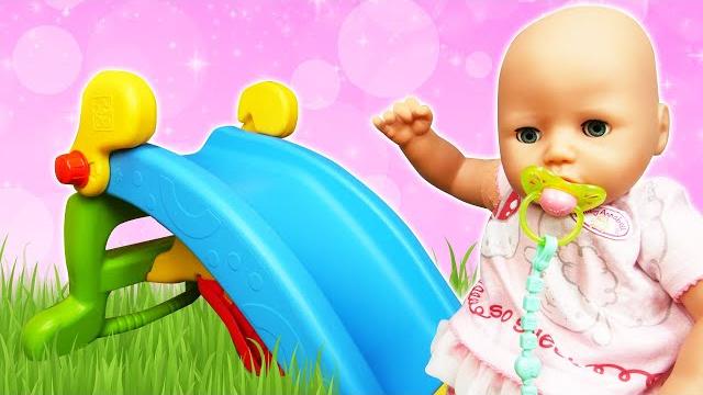 Беби бон аннабель балуется! играем в куклы. как мама купила беби анабель новые игрушки Беби бон аннабель балуется! играем в куклы. как мама купила беби анабель новые игрушки