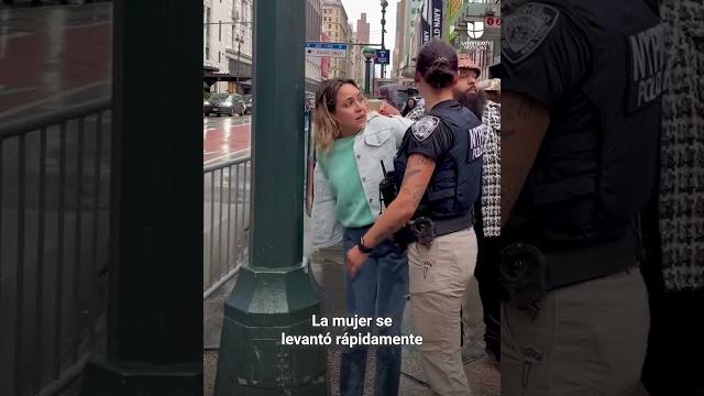 ️ a chilean woman with a residence permit was arrested by mistake in front of her daughter. ️ a chilean woman with a residence permit was arrested by mistake in front of her daughter.
