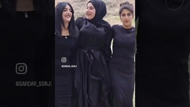 Turbanli halay oynayan ikizler #halay #ikizler#turban #dance #girls #tiktok #trending #beautiful Turbanli halay oynayan ikizler #halay #ikizler#turban #dance #girls #tiktok #trending #beautiful