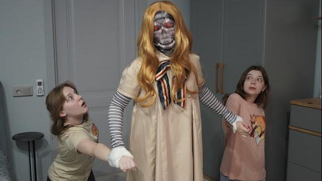 Мэган 3 ! прячься от нее! она пришла отомстить... Мэган 3 ! прячься от нее! она пришла отомстить...