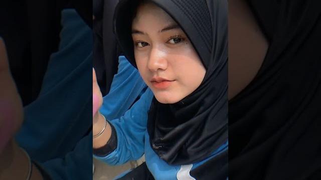 Ratumoon bikin crot Ratumoon bikin crot