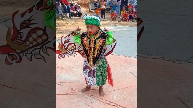 Viral penari celeng cilik #jaranan #terbaru #kudalumping Viral penari celeng cilik #jaranan #terbaru #kudalumping