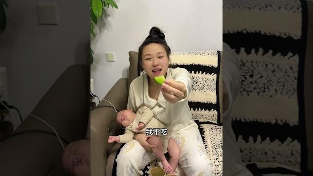 树苗第一次泡脚,竟然舒服到睡着了~~沉迷大保健随她爹妈人类幼崽 树苗第一次泡脚,竟然舒服到睡着了~~沉迷大保健随她爹妈人类幼崽