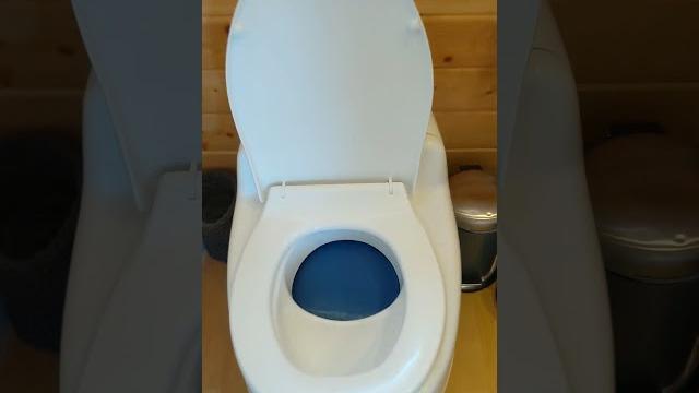 Using our compostable toilet Using our compostable toilet