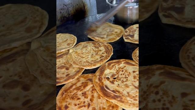 Yummy pakistani tawa paratha #streetfood #food #foodie #indianstreetfood #streetfoodindia #pakistan Yummy pakistani tawa paratha #streetfood #food #foodie #indianstreetfood #streetfoodindia #pakistan