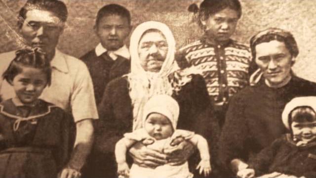 Қажымұқан мұңайтбас(көркем деректі) Қажымұқан мұңайтбас(көркем деректі)