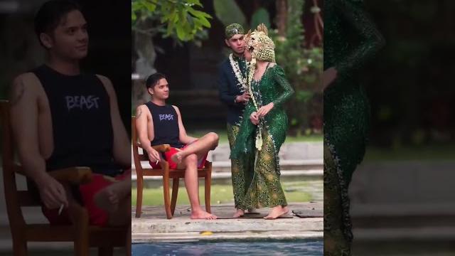 Pengantin wanitanya ganjen jadi tak lempar ke kolam Pengantin wanitanya ganjen jadi tak lempar ke kolam