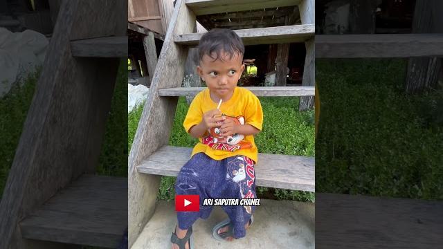 Si kerel pamer susu #shortvideo #anakdesa #minivlog Si kerel pamer susu #shortvideo #anakdesa #minivlog