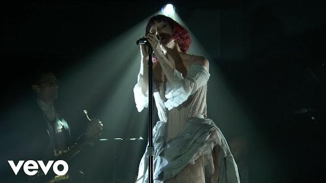 Lady gaga - happy mistake (jimmy kimmel live!) Lady gaga - happy mistake (jimmy kimmel live!)