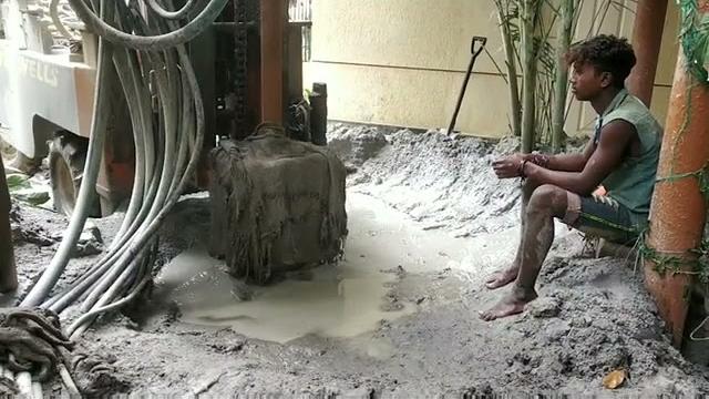 Borewell drilling borewell contract with water and borewell compressor/mass tractor (9035277897) Borewell drilling borewell contract with water and borewell compressor/mass tractor (9035277897)