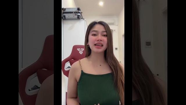 Mawar merah / niswahbm live pegang bra Mawar merah / niswahbm live pegang bra