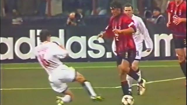 Roy keane tries to break maldini’s legs Roy keane tries to break maldini’s legs