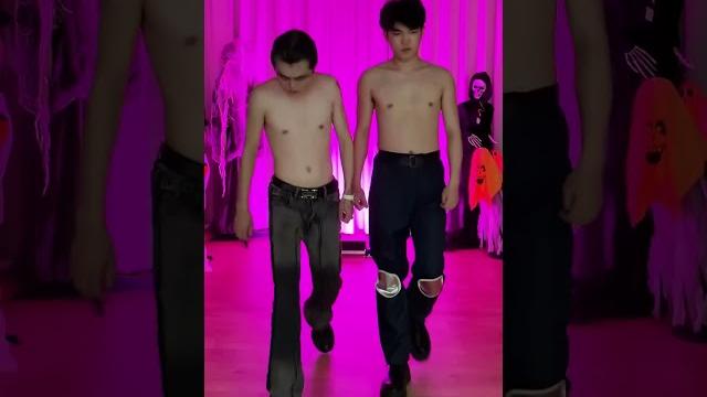 黑白天使的热舞 #college #love #funny #shorts 黑白天使的热舞 #college #love #funny #shorts