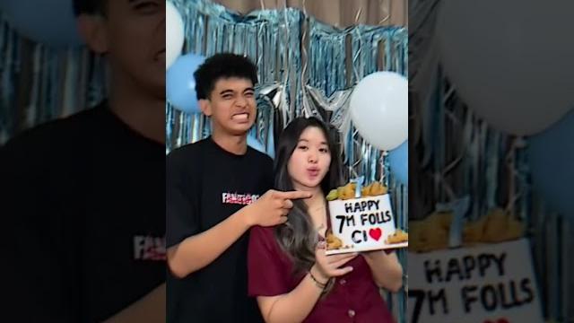 Sudah cocok belumm.. #dellaseptt #funny #comedy #lucu Sudah cocok belumm.. #dellaseptt #funny #comedy #lucu