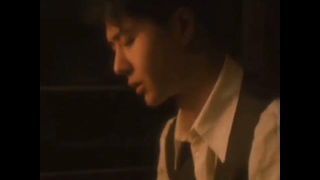 王一博 追风者 魏若来 袜子放床头 没洗脚 你就这样睡? 王一博 追风者 魏若来 袜子放床头 没洗脚 你就这样睡?