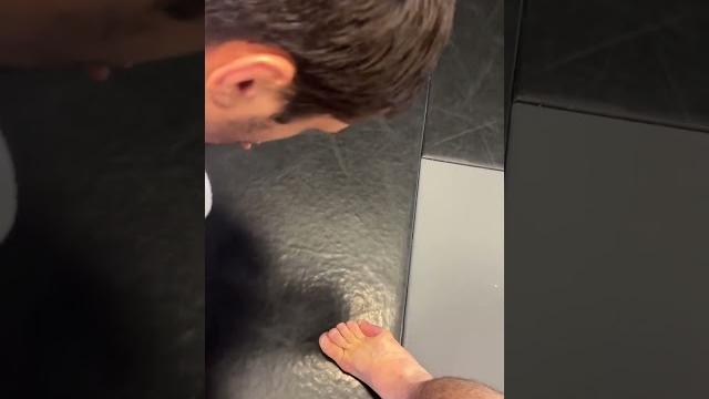 Merab injury? (via vato.gv/ig) #ufc316 Merab injury? (via vato.gv/ig) #ufc316