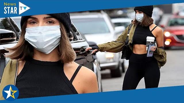 Olivia culpo shows off her incredibly toned abs in a crop top as she picks up a post-workout coffee Olivia culpo shows off her incredibly toned abs in a crop top as she picks up a post-workout coffee