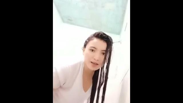 Bigo live kelihatan puting pas mandi Bigo live kelihatan puting pas mandi