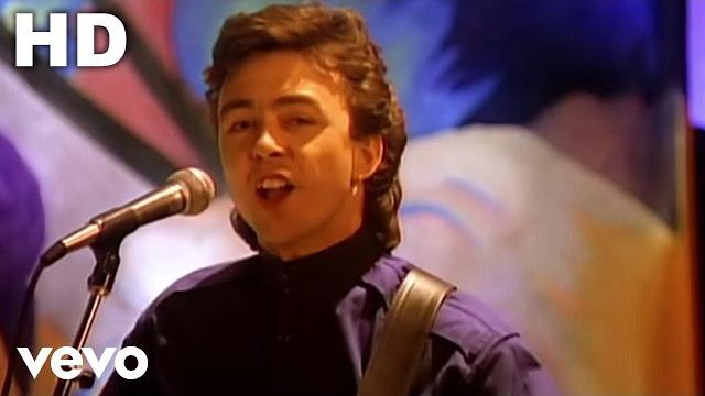 The outfield - your love (official hd video) The outfield - your love (official hd video)