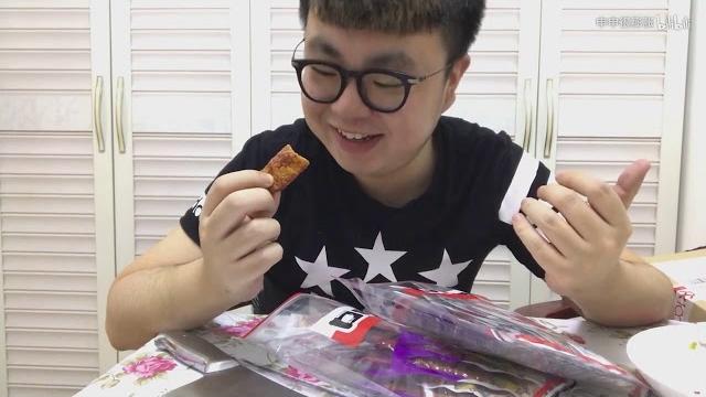 【申申】辣条还能炒鸡蛋?意外发现的黑暗料理! 【申申】辣条还能炒鸡蛋?意外发现的黑暗料理!