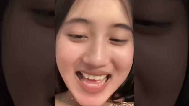 Kunti bogel live kelihatan itunya Kunti bogel live kelihatan itunya