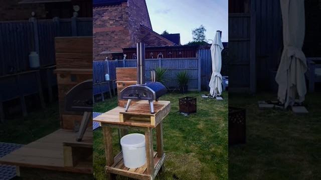 Pizza oven table made of pallets #pizza #pizzaoven #garden #gardenparty #ooni #pizzalover Pizza oven table made of pallets #pizza #pizzaoven #garden #gardenparty #ooni #pizzalover