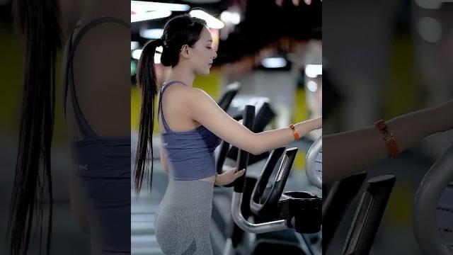 街拍健身房中的美女 | 完美身材比例,热爱运动,热爱生活 街拍健身房中的美女 | 完美身材比例,热爱运动,热爱生活
