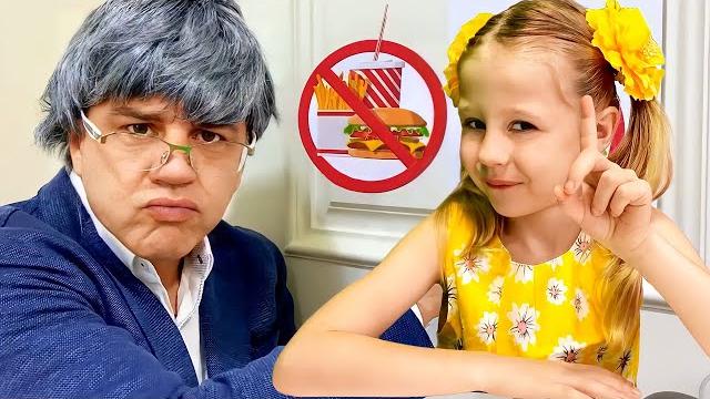 Nastya ve babası okulda oynuyormuş gibi yaptı Nastya ve babası okulda oynuyormuş gibi yaptı