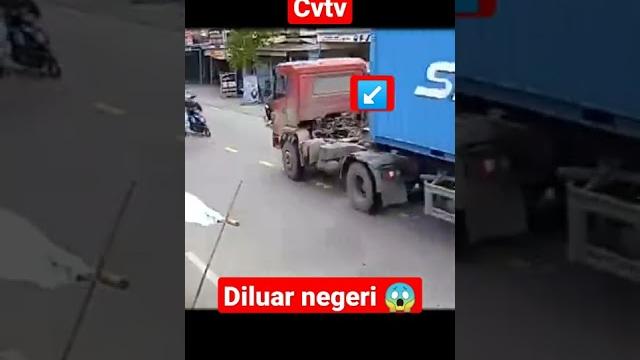 Cctv luarnegri #live #short #shorts#video #instagram #sutanbeko84#tiktok #viral#love#like#subscribe Cctv luarnegri #live #short #shorts#video #instagram #sutanbeko84#tiktok #viral#love#like#subscribe