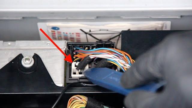 Сделай так и радиомодуль bmw x5 e53 e39 e38 e46 не будет зависать!!! how to reload radio bmw Сделай так и радиомодуль bmw x5 e53 e39 e38 e46 не будет зависать!!! how to reload radio bmw