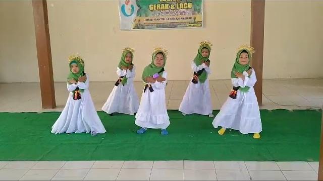 Tari alamate anak sholeh (juara 1 tingkat tk/ra) kbra darussalam kec. kedungjati kab. grobogan Tari alamate anak sholeh (juara 1 tingkat tk/ra) kbra darussalam kec. kedungjati kab. grobogan