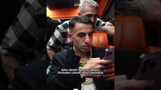Ebo,çakal ile birlikte kendisine ve fanlarına k0nd0m şakası yapan çocuğun videosu ile karşılaşıyor. Ebo,çakal ile birlikte kendisine ve fanlarına k0nd0m şakası yapan çocuğun videosu ile karşılaşıyor.