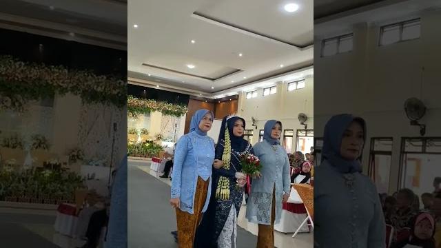 Happy wedding tante dinda Happy wedding tante dinda