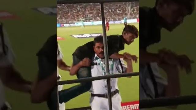 Salute kolkata police ️ virat kohli fan enter ground to meet kohli kolkata eden garden Salute kolkata police ️ virat kohli fan enter ground to meet kohli kolkata eden garden