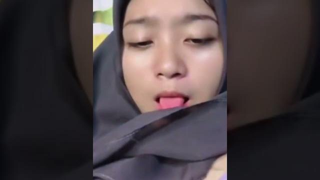 Mom biti kelihatan gede hot Mom biti kelihatan gede hot