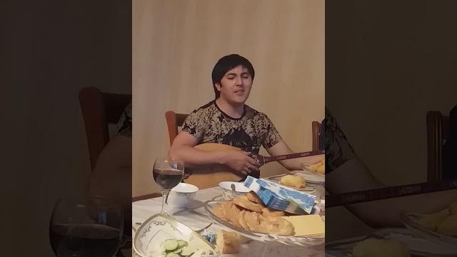 Руслан мамытов біздің үйде қонақта Руслан мамытов біздің үйде қонақта