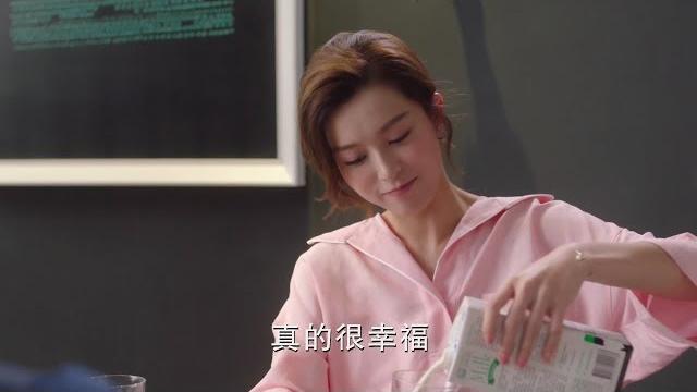 灰姑娘变身贴心乖老婆,给总裁做爱心早餐,直言想做贤妻娘母样子惹人爱! chinese drama 灰姑娘变身贴心乖老婆,给总裁做爱心早餐,直言想做贤妻娘母样子惹人爱! chinese drama