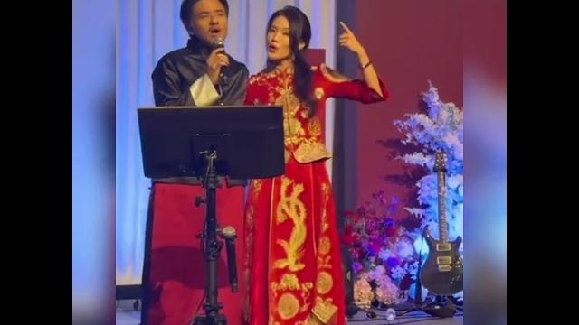 #冯德伦 #舒淇 低调庆祝两人的结婚纪念日,并在亲友的见证下补办了婚礼,两人好甜啊 #冯德伦 #舒淇 低调庆祝两人的结婚纪念日,并在亲友的见证下补办了婚礼,两人好甜啊