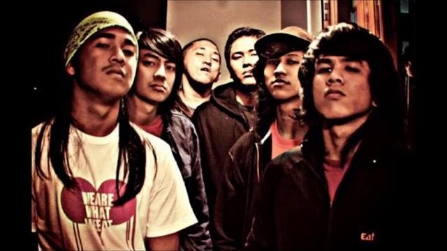 Too late to notice ft. tomo tocod - sempit Too late to notice ft. tomo tocod - sempit