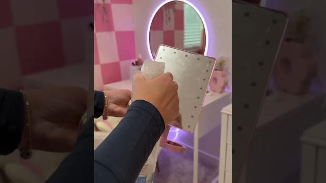 Cleaning my tween daughters preppy room Cleaning my tween daughters preppy room