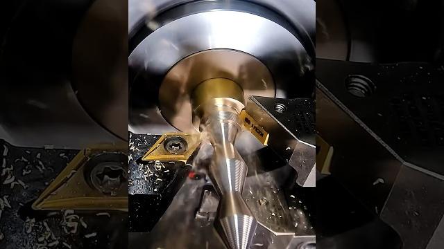 Impossible mind bending dual tool cnc machine tool path Impossible mind bending dual tool cnc machine tool path
