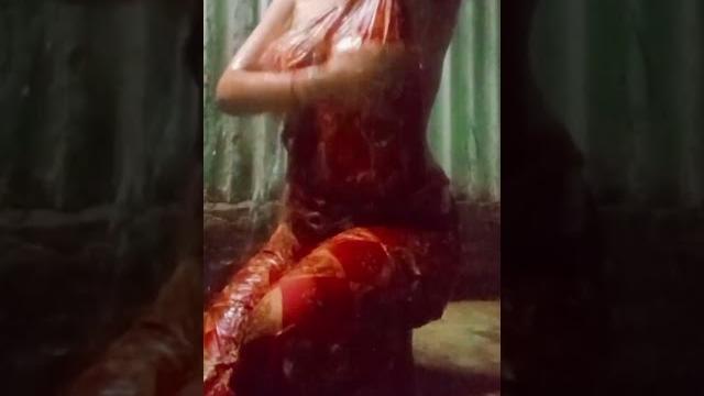 Bathing videos without blouse Bathing videos without blouse