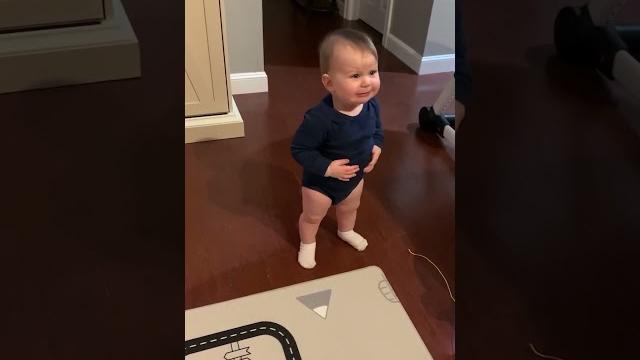Baby has adorable 'conversation' with dad Baby has adorable 'conversation' with dad