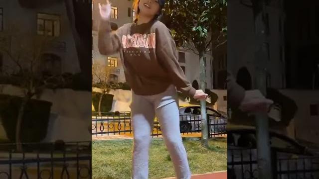 Sarem uysal en yeni tiktok videoları #shorts Sarem uysal en yeni tiktok videoları #shorts