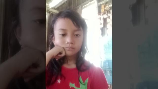Tahan tawa Tahan tawa